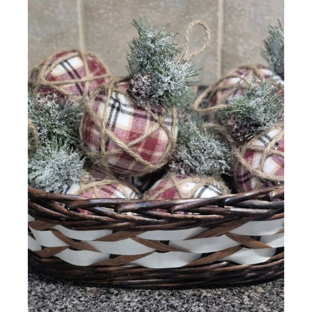 (12)  Red Green Plaid Fabric RAG BALLS Bowl Filler Farmhouse Christmas Ornaments - Picture 3 of 7